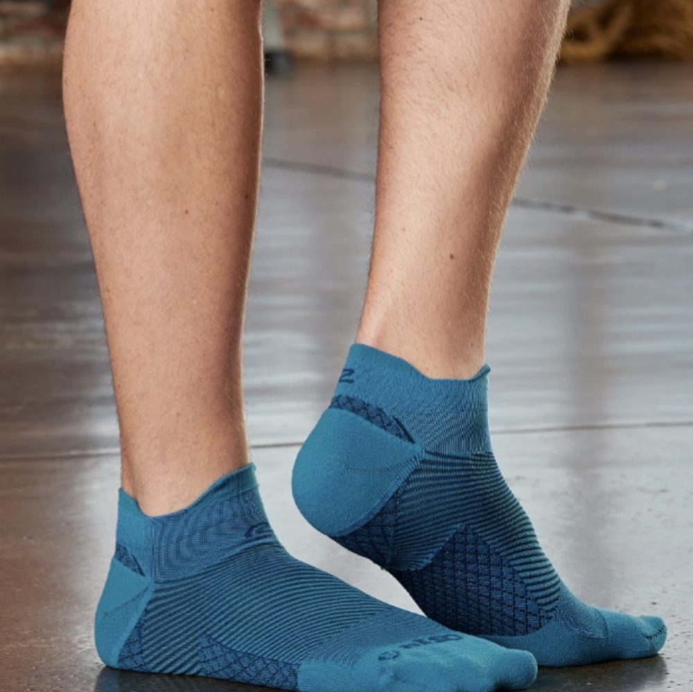 R-GEAR 3 PACK THIN RUNNING PERFORMANCE SOCKS